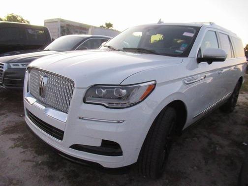 2022 Lincoln Navigator Reserve