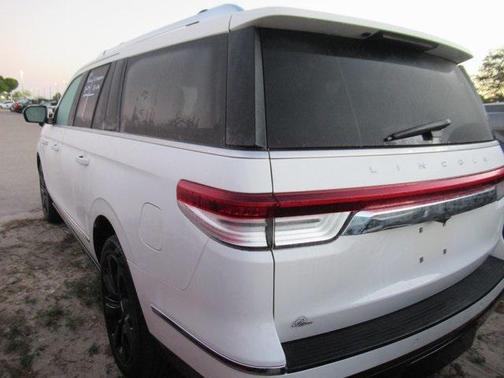 2022 Lincoln Navigator Reserve