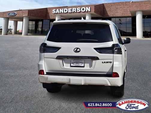 2021 Lexus LX 570 THREE-ROW