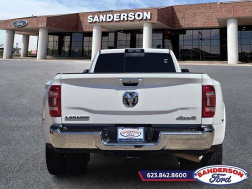 2019 RAM 3500 Laramie Crew Cab 4x4 8' Box