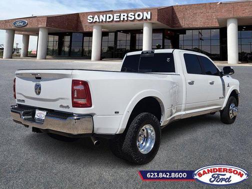 2019 RAM 3500 Laramie Crew Cab 4x4 8' Box