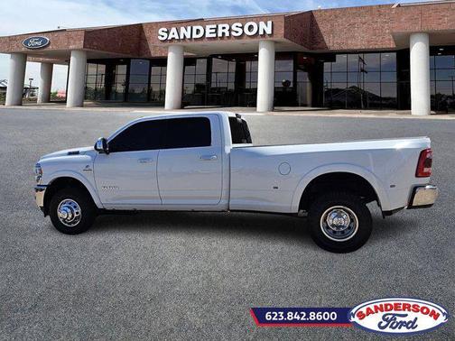 2019 RAM 3500 Laramie Crew Cab 4x4 8' Box