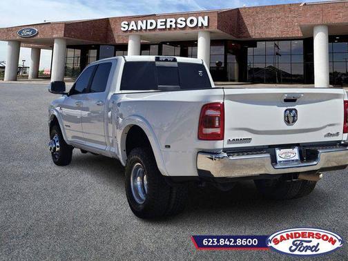 2019 RAM 3500 Laramie Crew Cab 4x4 8' Box