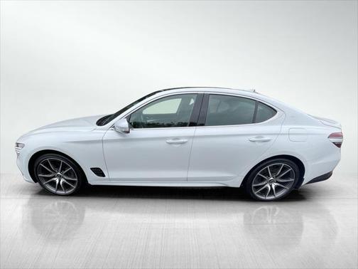 2022 Genesis G70 2.0T AWD