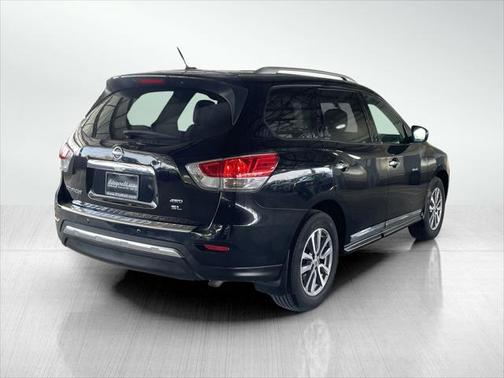 2016 Nissan Pathfinder SL