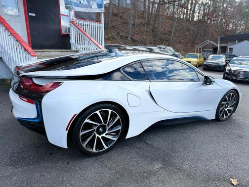 2016 BMW i8 Coupe 2D