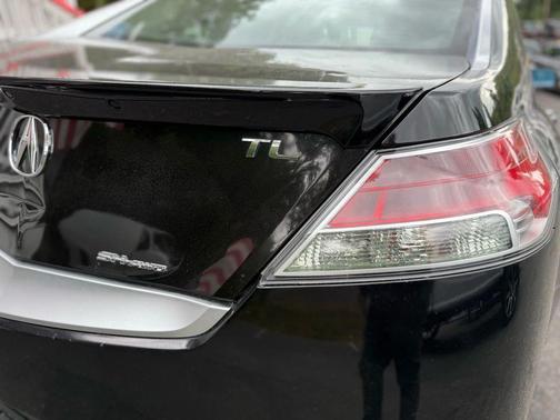 2010 Acura TL Technology