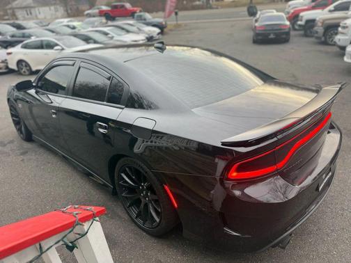 2017 Dodge Charger SXT