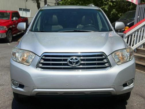 Classic Silver Metallic 2010 Toyota Highlander Limited