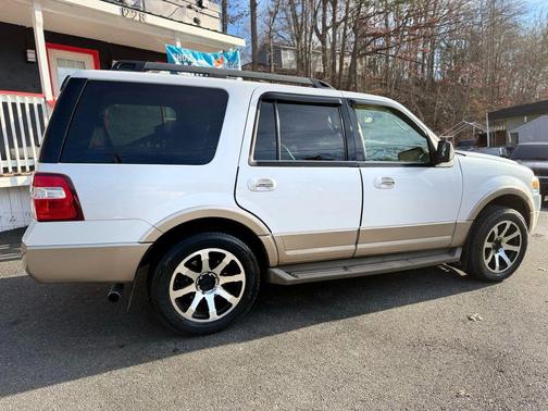 2011 Ford Expedition XLT