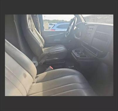 2005 Chevrolet Express 2500 Base