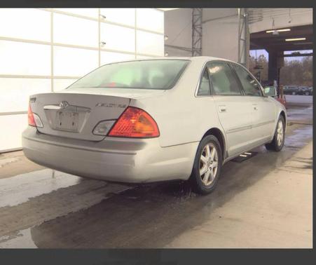 2002 Toyota Avalon XLS