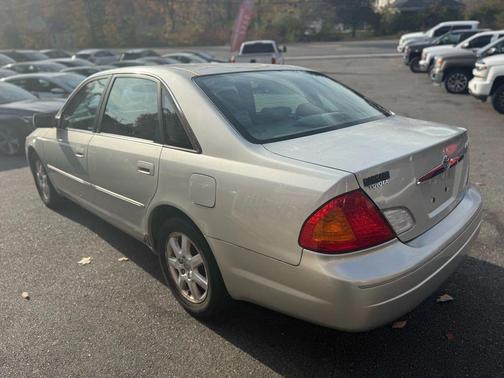 2002 Toyota Avalon XLS
