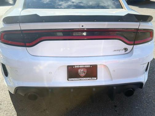 2016 Dodge Charger SRT Hellcat