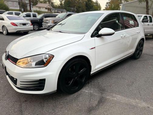 2015 Volkswagen Golf GTI 2.0T S 4-Door