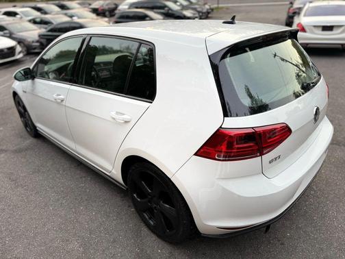 2015 Volkswagen Golf GTI 2.0T S 4-Door