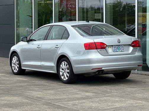Frost Silver Metallic 2013 Volkswagen Jetta SE