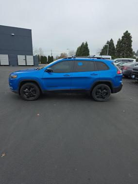 2023 Jeep Cherokee Altitude