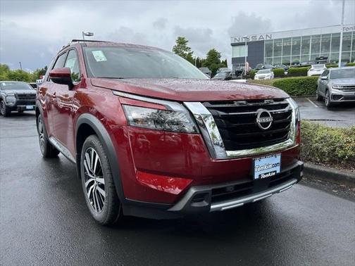 2025 Nissan Pathfinder Platinum 4WD