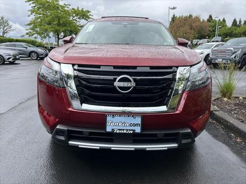2025 Nissan Pathfinder Platinum 4WD
