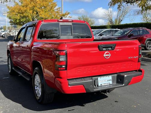 2022 Nissan Frontier SV