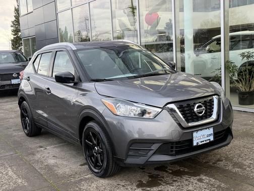 2018 Nissan Kicks S