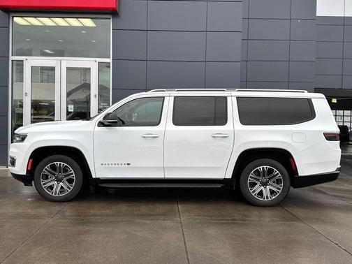 2024 Jeep Wagoneer L Series II 4x4