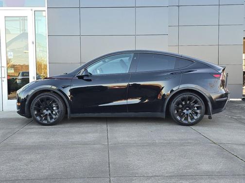 Solid Black 2023 Tesla Model Y Long Range Dual Motor All-Wheel Drive
