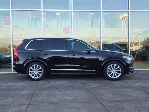 2018 Volvo XC90 T6 Inscription