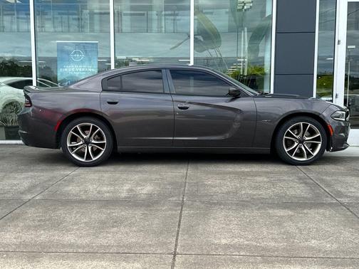 Granite Pearlcoat 2016 Dodge Charger R/T