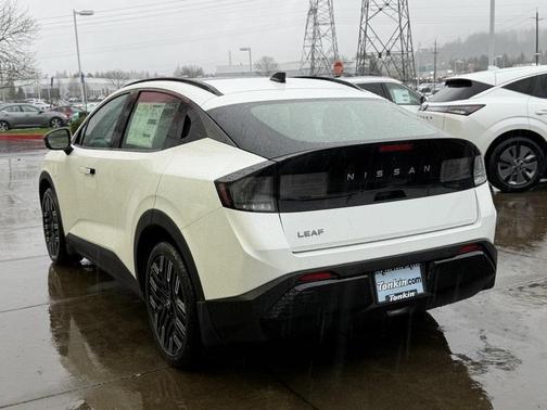 2026 Nissan Leaf PLATINUM+