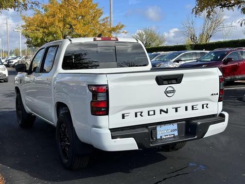 2026 Nissan Frontier SV
