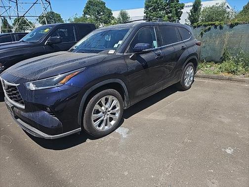 2021 Toyota Highlander LE