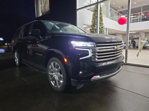 2023 Chevrolet Suburban 4WD High Country