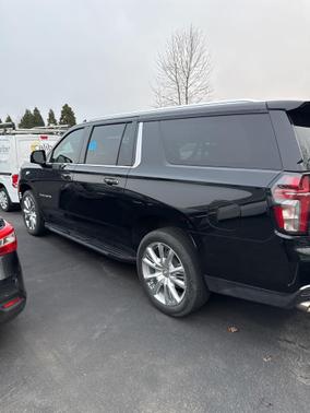2023 Chevrolet Suburban 4WD High Country
