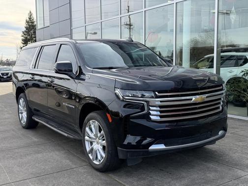 2023 Chevrolet Suburban 4WD High Country