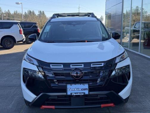 Everest White Pearl Tricoat 2026 Nissan Rogue Rock Creek