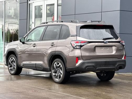 2025 Subaru Forester Hybrid Premium