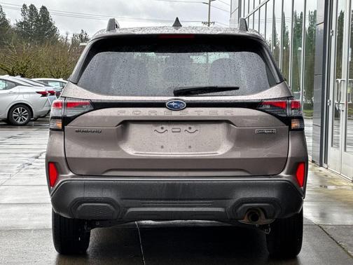 2025 Subaru Forester Hybrid Premium