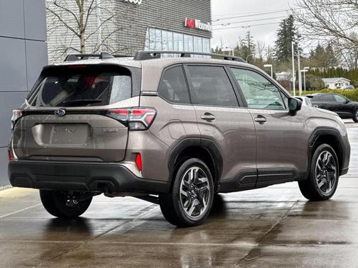 2025 Subaru Forester Hybrid Premium