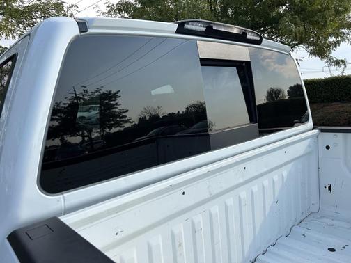 2023 Nissan Titan SV