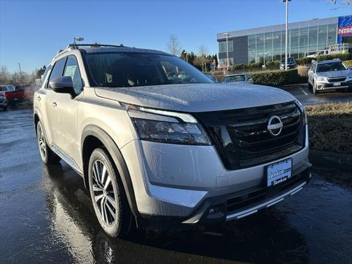 2025 Nissan Pathfinder Platinum 4WD