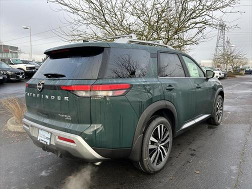 2025 Nissan Pathfinder Platinum 4WD