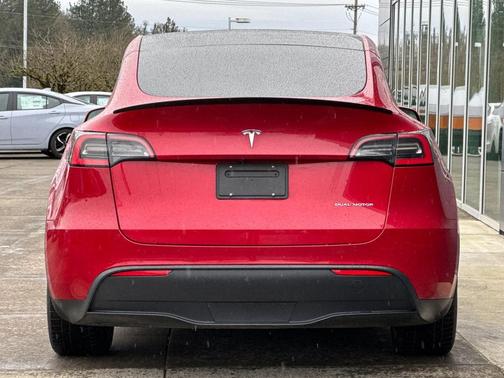2021 Tesla Model Y Long Range Dual Motor All-Wheel Drive