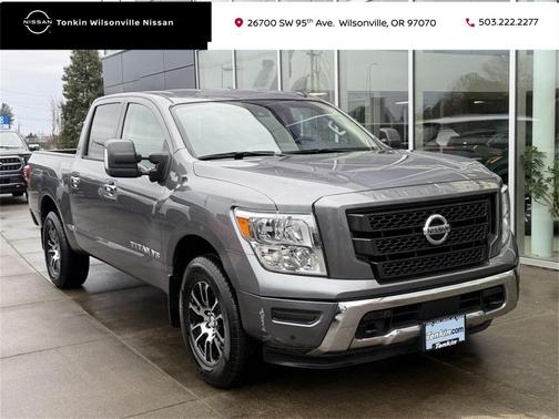 2020 Nissan Titan SV