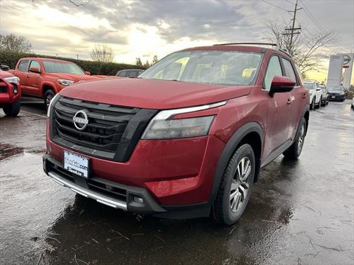 2025 Nissan Pathfinder SL 4WD