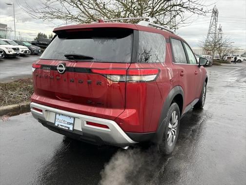 2025 Nissan Pathfinder SL 4WD
