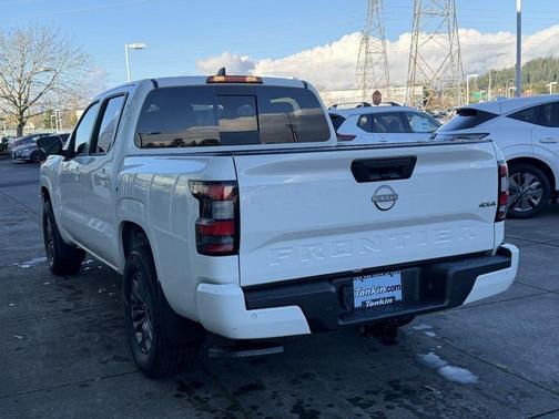Glacier White 2026 Nissan Frontier SV
