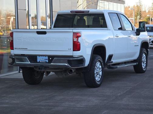 Summit White 2022 Chevrolet Silverado 2500 LT