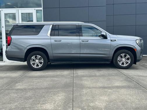 2022 GMC Yukon XL SLE